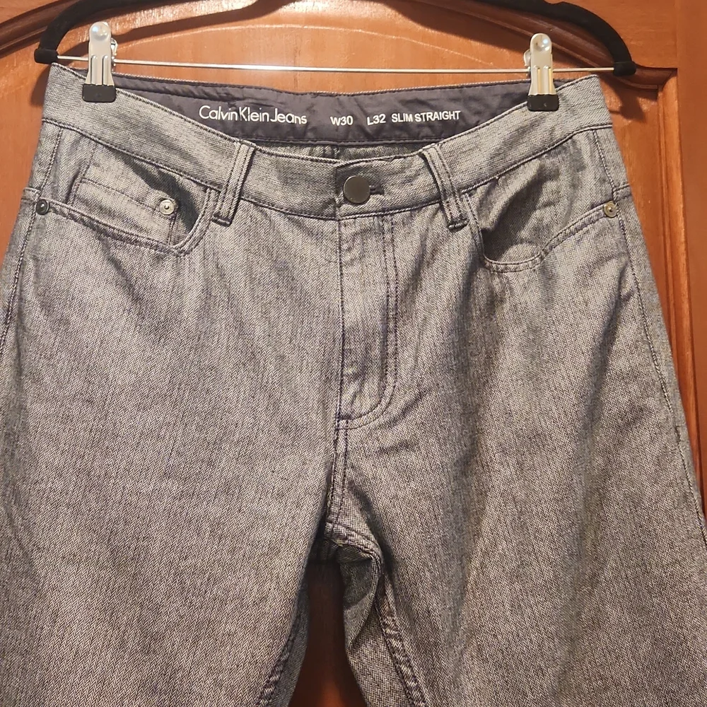 Calvin Klein Jeans Slim Straight W30 L32 Grey - Picture 3 of 15